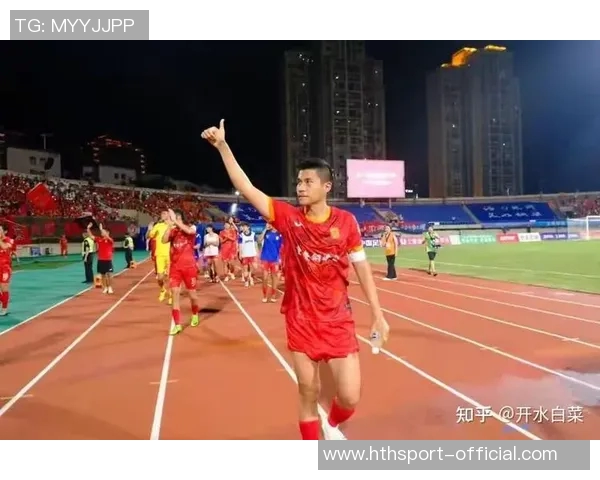 40岁重庆铜梁龙老将黄希扬荣膺感动重庆十大人物称号展现拼搏精神