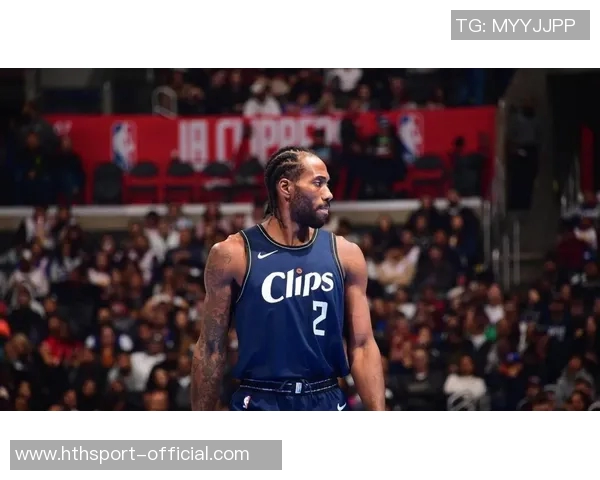 快船逆转19分再创佳绩小卡吸引防守三人展现团队实力 快船逆转19分再创佳绩小卡吸引防守三人展现团队实力