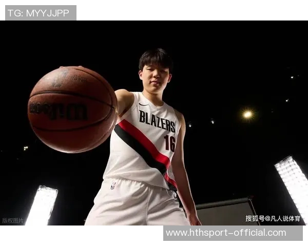 杨瀚森第三节精彩表现进攻掩护三分造犯规并成功盖帽单节贡献7分