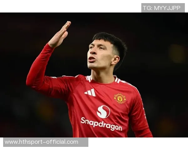 曼联今夏急需引进两名高水平中场以弥补乌加特的防守漏洞